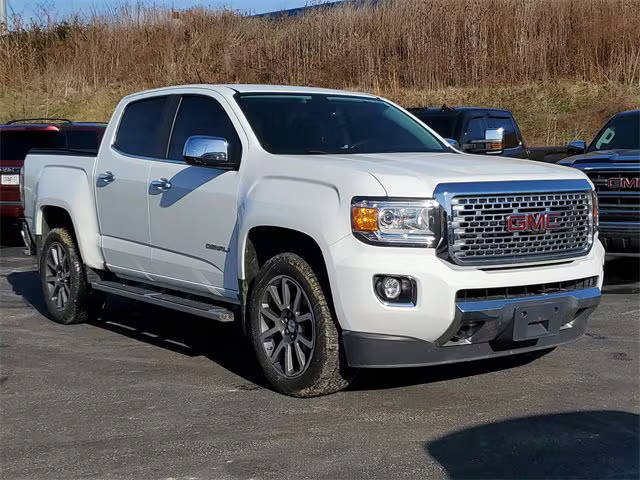 2019 GMC Canyon 4WD Denali 4WD photo