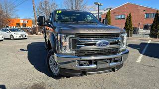 2019 Ford F-350 Super Duty XL 4WD photo