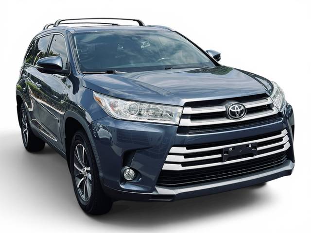 2019 Toyota Highlander XLE AWD photo