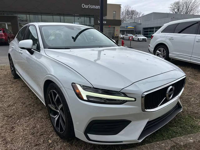 2019 Volvo S60 Momentum FWD photo