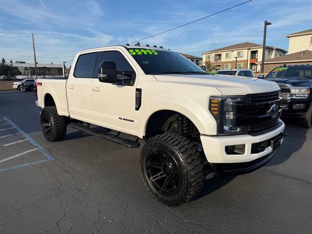 2019 Ford F-250 Super Duty LARIAT 4WD photo