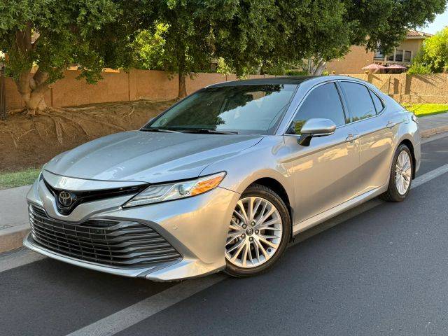 2019 Toyota Camry XLE FWD photo