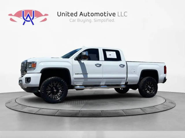 2019 GMC Sierra 2500HD Denali 4WD photo