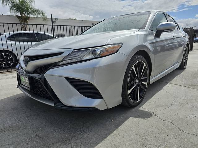 2019 Toyota Camry XSE FWD photo