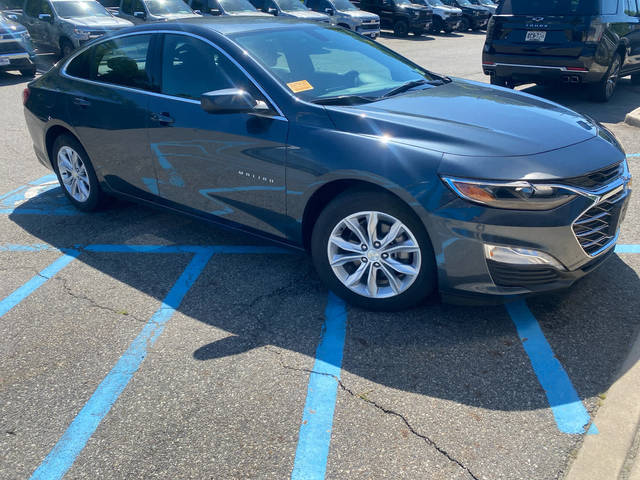 2019 Chevrolet Malibu LT FWD photo