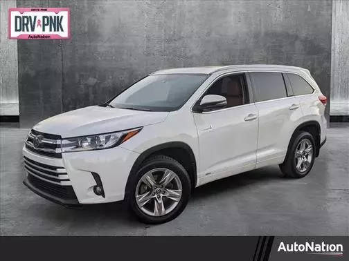 2019 Toyota Highlander Hybrid Limited AWD photo