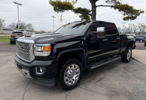 2019 GMC Sierra 2500HD Denali 4WD photo