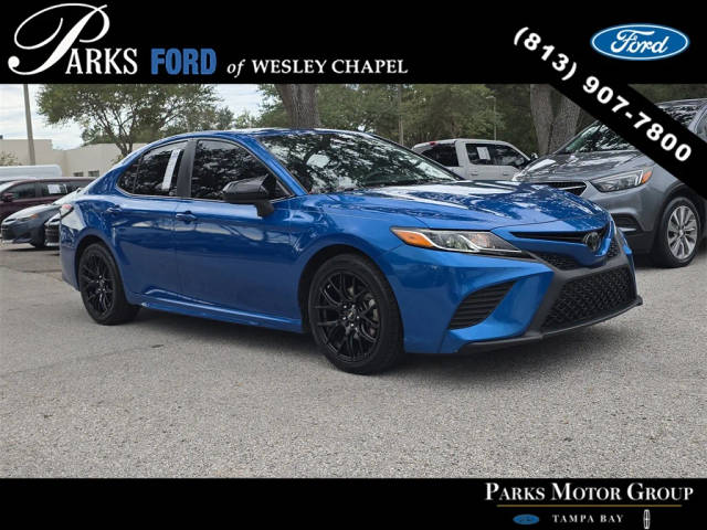 2019 Toyota Camry SE FWD photo