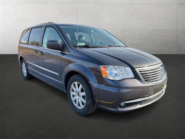 2015 Chrysler Town and Country Touring FWD photo