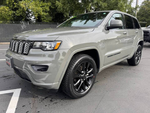 2019 Jeep Grand Cherokee Altitude 4WD photo