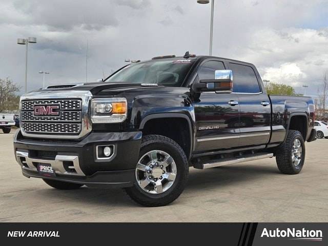 2019 GMC Sierra 2500HD Denali 4WD photo