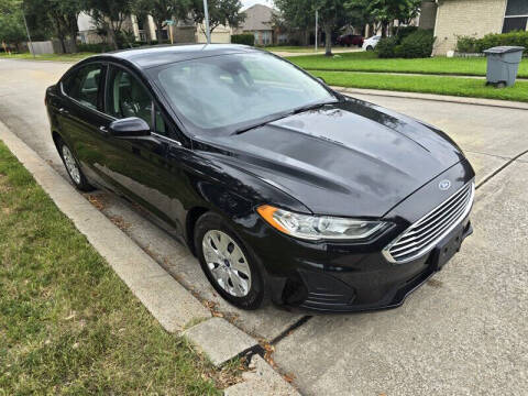 2019 Ford Fusion S FWD photo