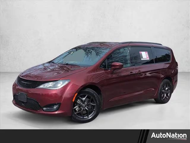 2019 Chrysler Pacifica Minivan Touring L Plus FWD photo