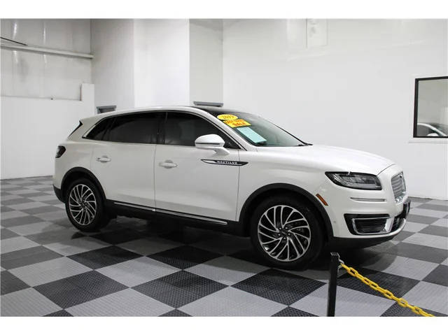 2019 Lincoln Nautilus Reserve FWD photo