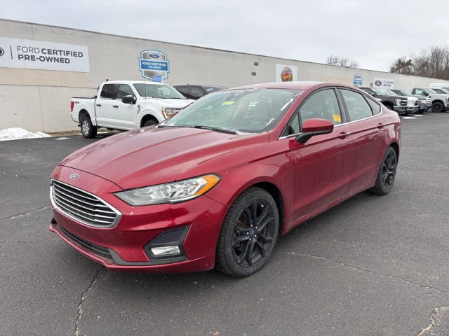 2019 Ford Fusion SE FWD photo