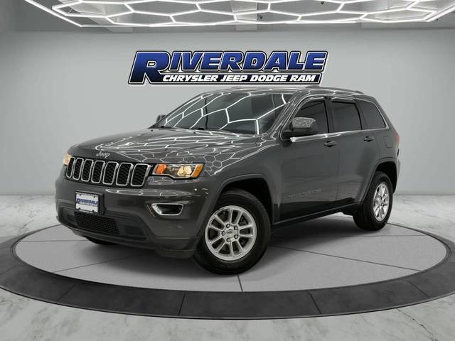 2019 Jeep Grand Cherokee Laredo E 4WD photo