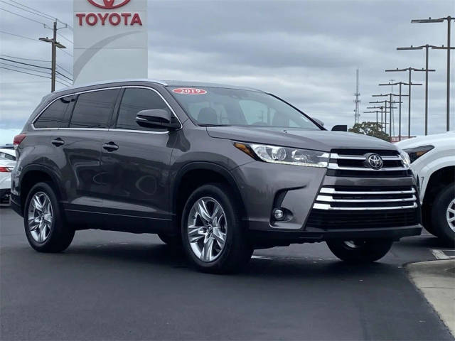 2019 Toyota Highlander Limited FWD photo