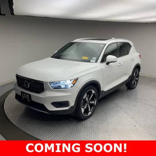 2019 Volvo XC40 Inscription AWD photo