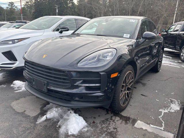 2019 Porsche Macan  AWD photo