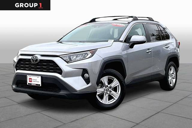 2019 Toyota RAV4 XLE AWD photo