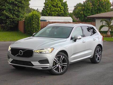 2018 Volvo XC60 Momentum AWD photo