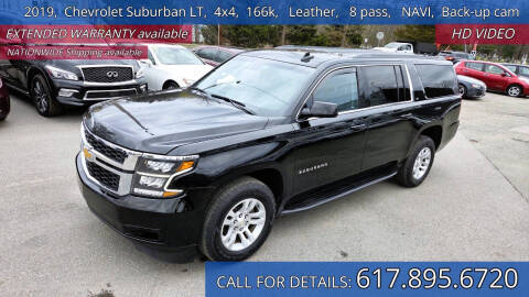 2019 Chevrolet Suburban LT 4WD photo