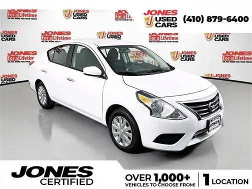 2017 Nissan Versa SV FWD photo