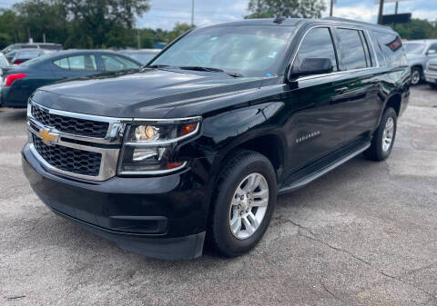 2018 Chevrolet Suburban LT RWD photo