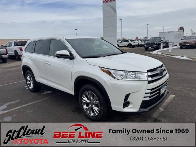 2019 Toyota Highlander LE FWD photo