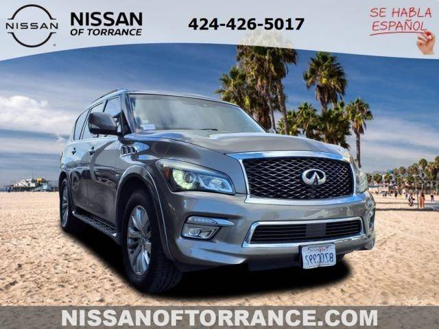 2017 Infiniti QX80  4WD photo