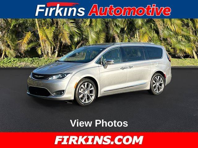 2019 Chrysler Pacifica Minivan Limited FWD photo