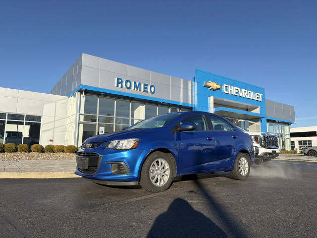 2019 Chevrolet Sonic LT FWD photo