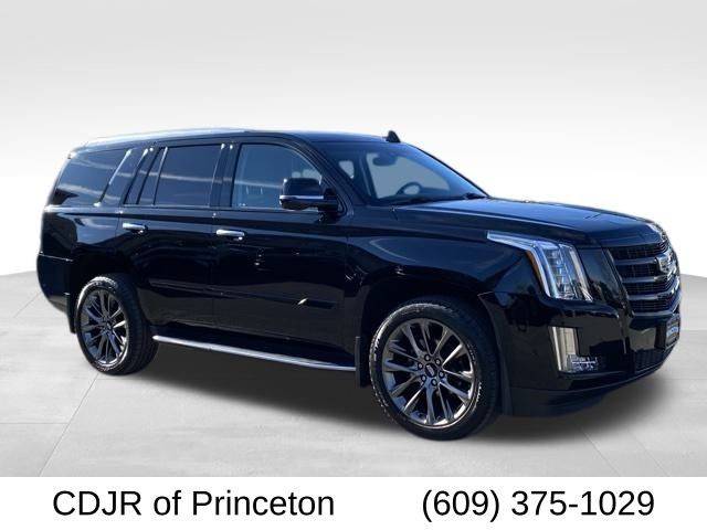 2019 Cadillac Escalade Luxury 4WD photo