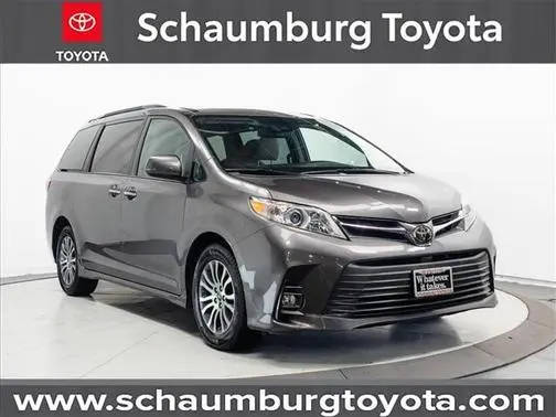 2020 Toyota Sienna XLE Premium FWD photo