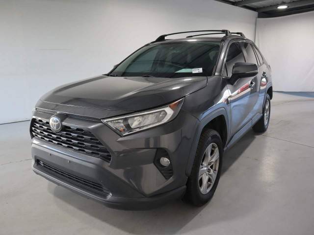 2019 Toyota RAV4 XLE AWD photo