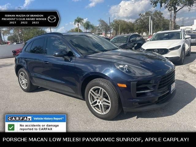 2019 Porsche Macan  AWD photo