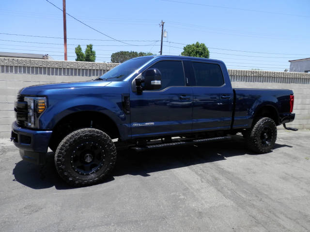 2019 Ford F-250 Super Duty LARIAT 4WD photo