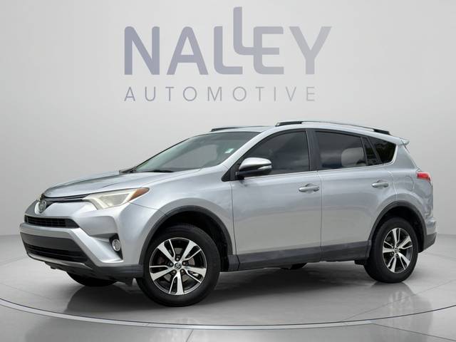 2017 Toyota RAV4 XLE FWD photo