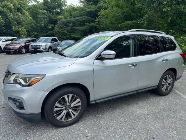 2017 Nissan Pathfinder SV 4WD photo