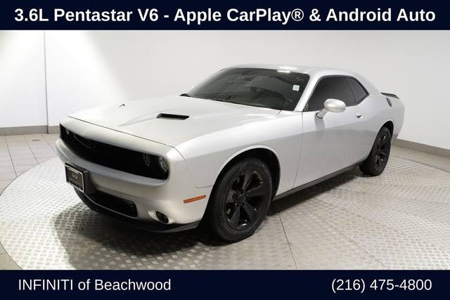 2019 Dodge Challenger SXT RWD photo