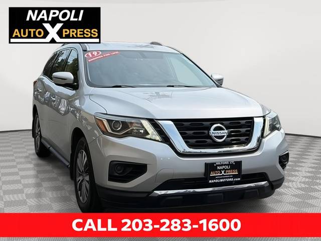 2019 Nissan Pathfinder S 4WD photo