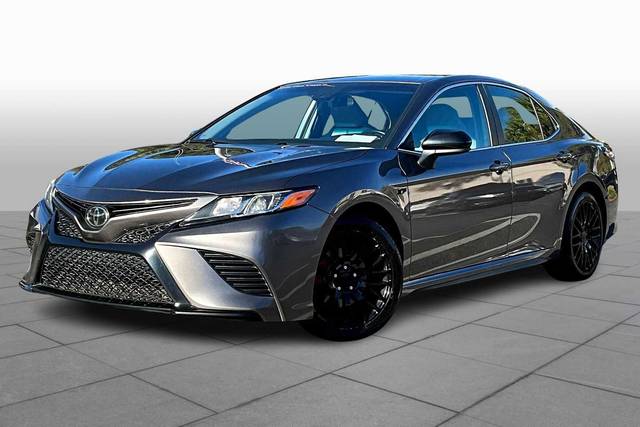 2019 Toyota Camry SE FWD photo