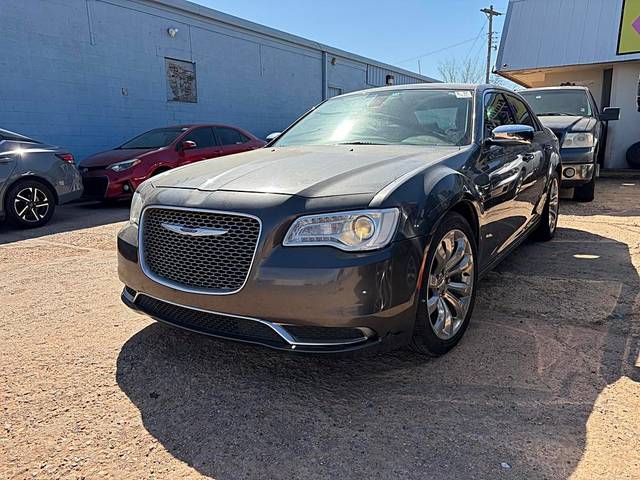 2019 Chrysler 300 Touring RWD photo