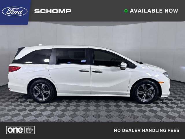2019 Honda Odyssey Touring FWD photo