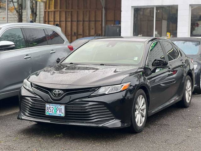 2019 Toyota Camry LE FWD photo