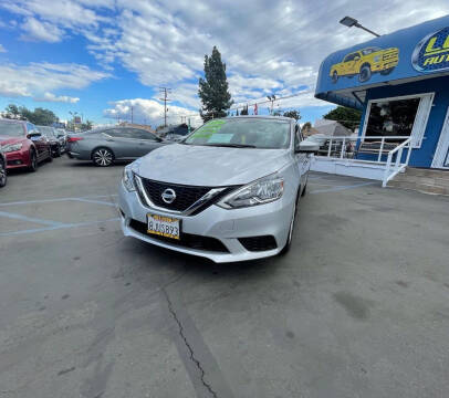 2019 Nissan Sentra SV FWD photo