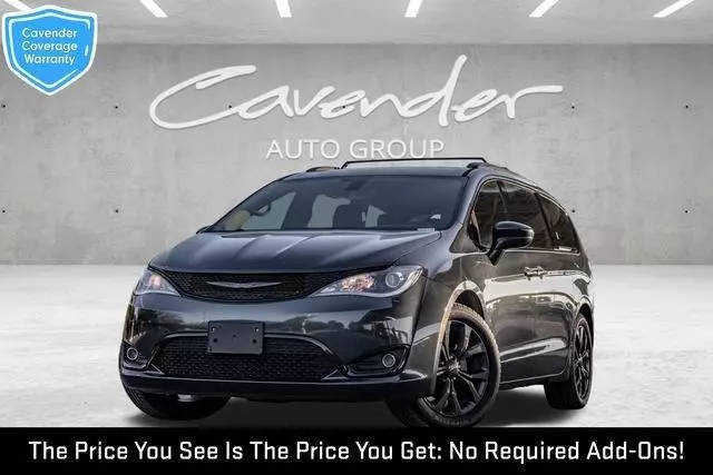 2019 Chrysler Pacifica Minivan Touring L Plus FWD photo