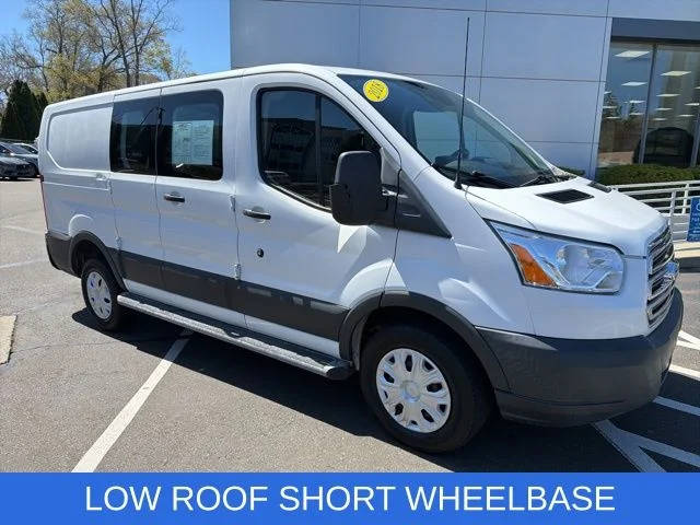 2018 Ford Transit Van  RWD photo