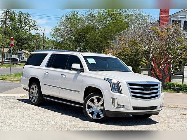 2018 Cadillac Escalade ESV Luxury RWD photo