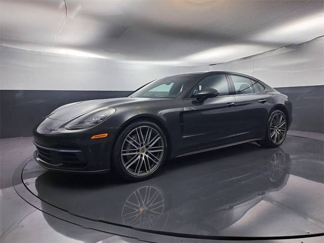 2019 Porsche Panamera 4 AWD photo